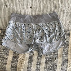 Lululemon Floral Speed Up Shorts 2.5”